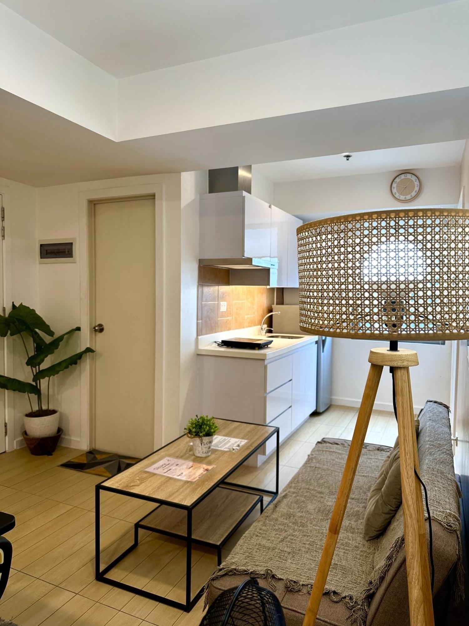The Bahamas & Maldives Suites At Azure Residences Paranaque 15 Mins Manila Airport T3 Екстериор снимка