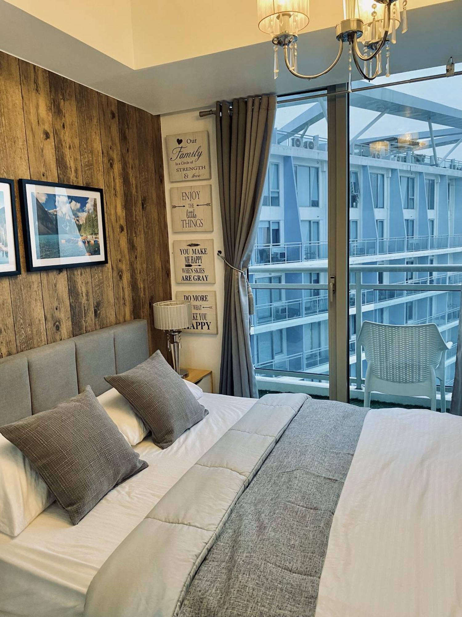 The Bahamas & Maldives Suites At Azure Residences Paranaque 15 Mins Manila Airport T3 Екстериор снимка